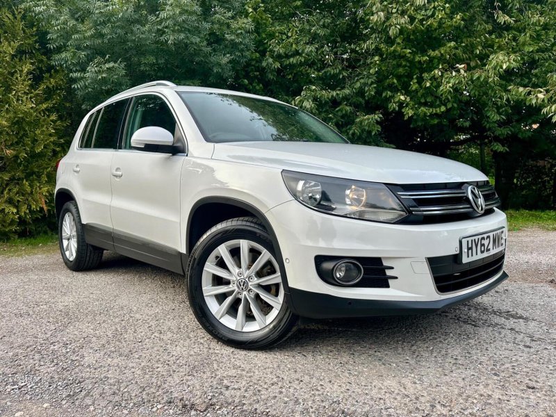 VOLKSWAGEN TIGUAN 2.0 TDI BlueMotion Tech SE 2WD Euro 5 (s/s) 5dr